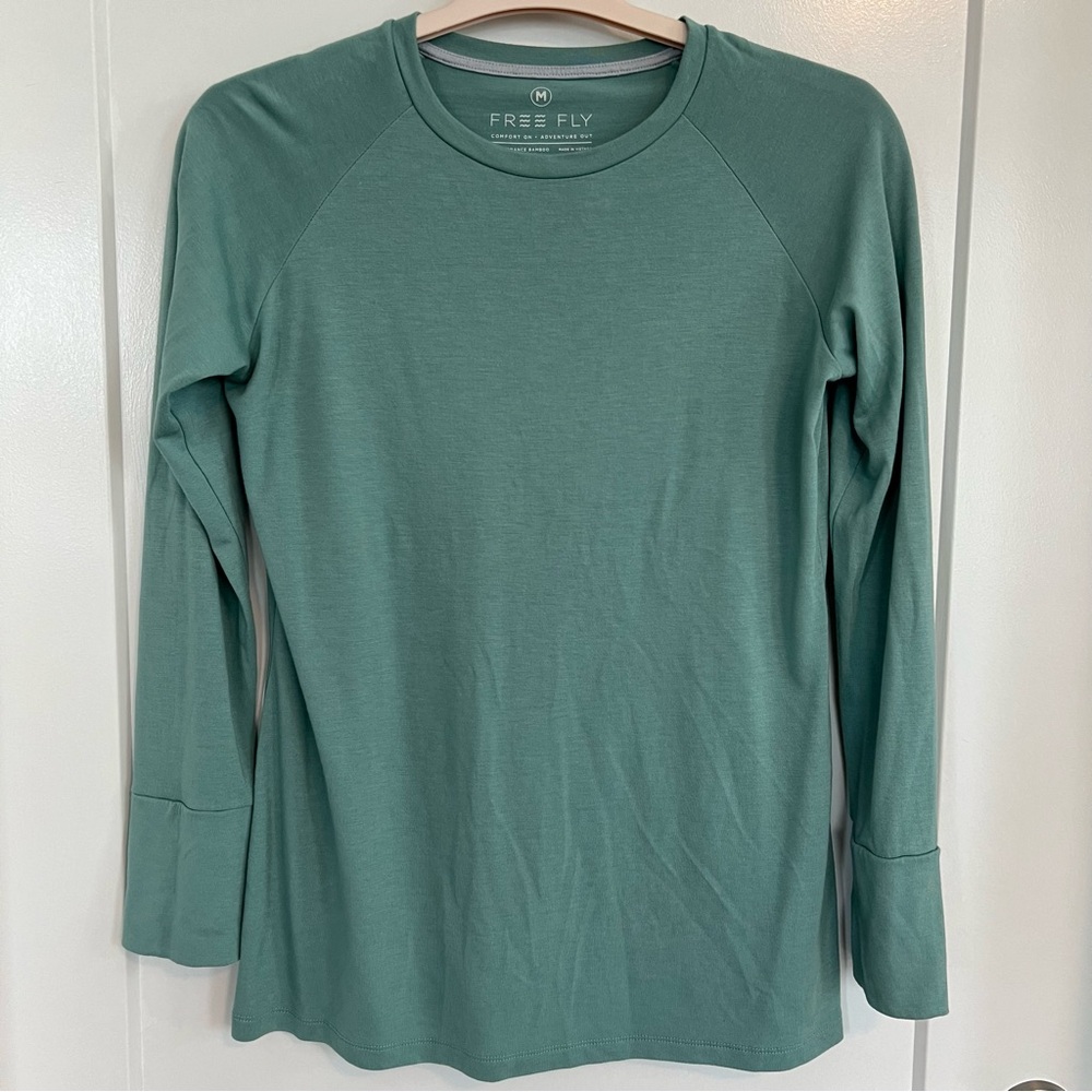 Free fly Women’s Shade Long Sleeve Crew Tee. UPF 80+.